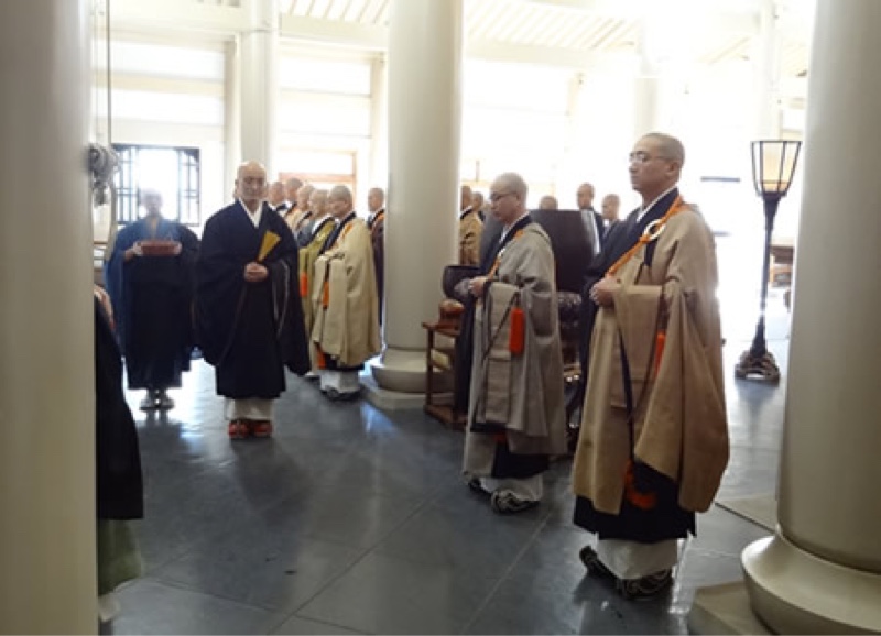 New Year's Eve chanting service (Joya Nenju) 